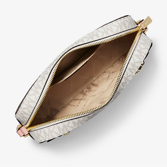 Breast Cancer Fund Raiser Raffle for @bellabugs41 - Picture 6 of 16